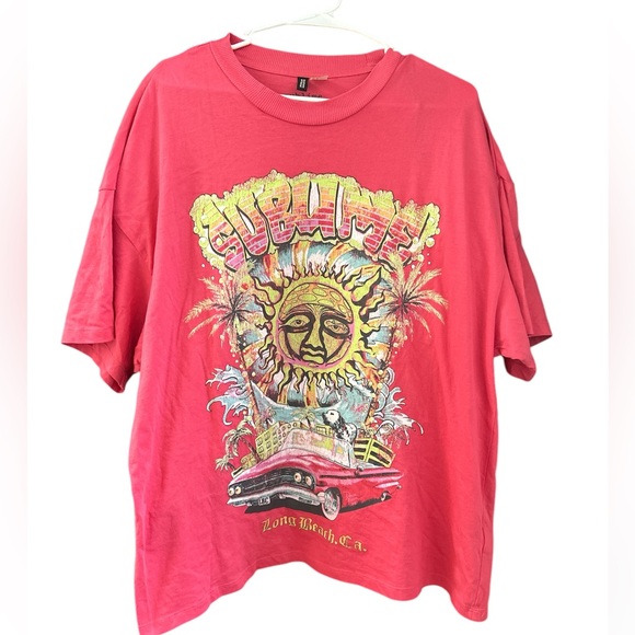 Divided Tops - Sublime Long Beach, CA  Graphic T-Shirt Size Oversized Medium